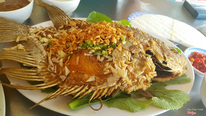 cá tai tượng chiên xù