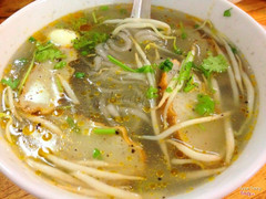 Bánh canh bột lọt chả cá