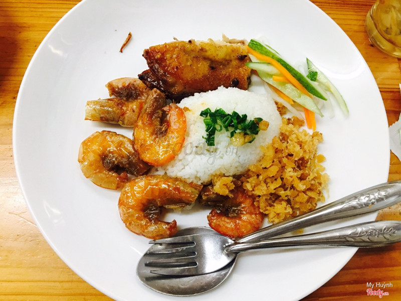 Cơm tép rang và khô cá