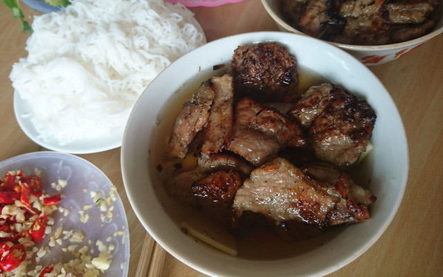 Tý Béo - Bún Chả & Bún Nem - 110 E3 Thái Thịnh