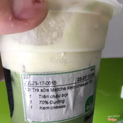 Mình vẫn hay order đồ ở Saytea vì kem cheese khá ngon, ngậy và đặc sánh. Hn mình order 4 cốc trong đó có 1 matcha double cheese (như hình) thì nhận đc có tnay :| bình thường cốc double cheese mình gọi, lớp cheese phải bằng hơn 1/3 cốc ấy, đằng này lớp cheese có tí tẹo, lại còn loãng (ko rõ có phải do di chuyển k). Mình mong quán lần sau chú ý hơn với những đơn order về nhà ntnay.