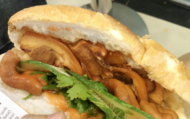 Bánh Mì Phá Lấu - Mạc Thanh Đạm