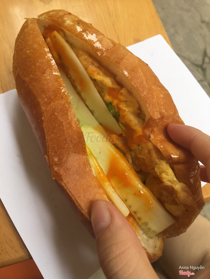 Bánh mì trứng 10k