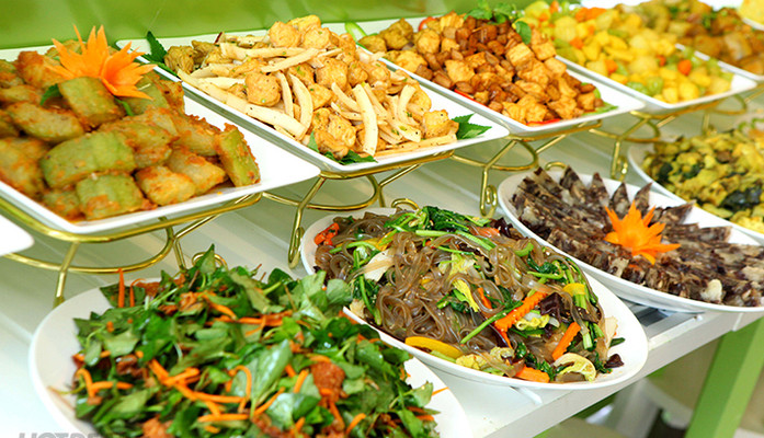 Sư Tạng Minh - Buffet Cơm Chay - Bình Giã