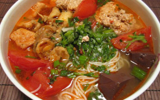 Bún Riêu Cua - Bàn Cờ