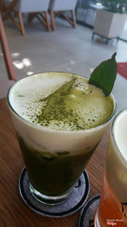 Matcha macchiato