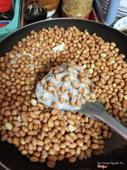 Đậu phộng xóc mắm 