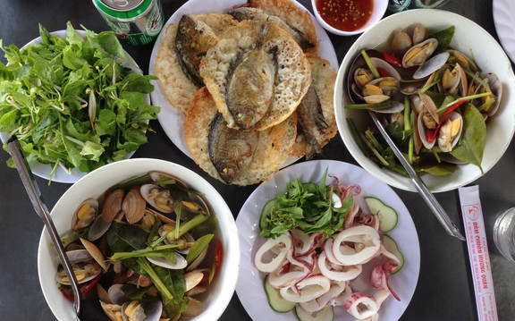 Đầm Chuồn Hương Quán