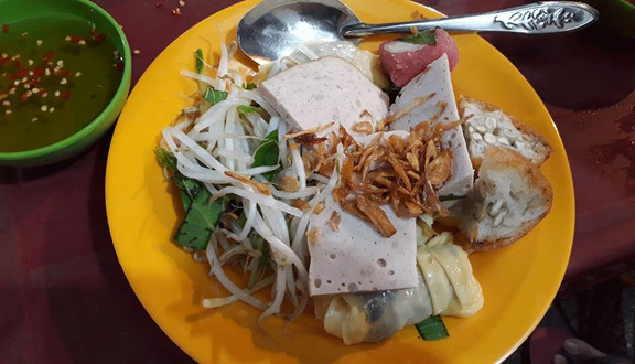 Bánh Cuốn Nóng & Bún Xào 12K
