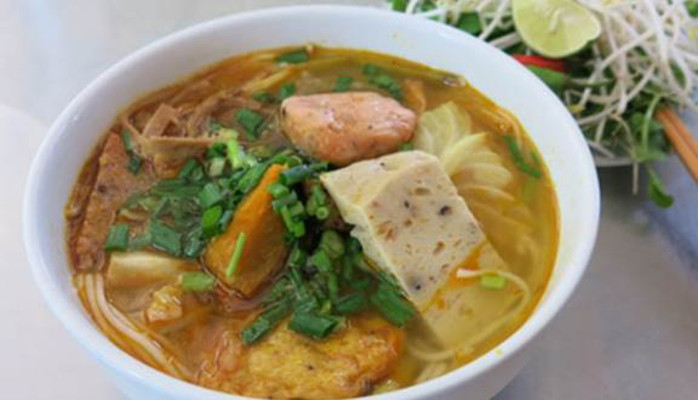 Đặc Sản Nha Trang - Bún Chả Cá