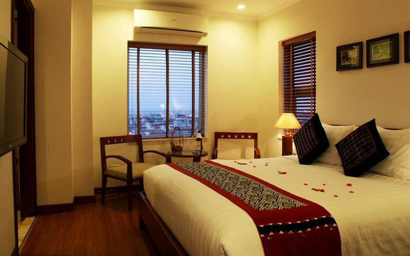 Hanoi E Central Hotel