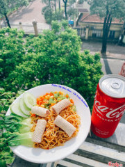 Mì trộn mực xoắn