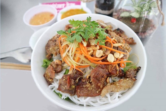 Hảo - Bún Thịt Nướng, Nui Xào & Mì Xào