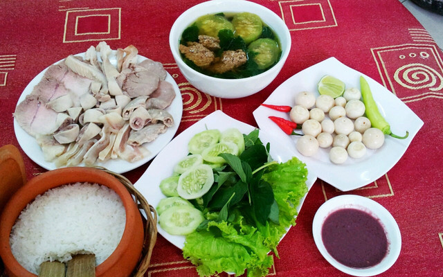 Nhà Hàng Tuyên Sơn - Cơm Niêu