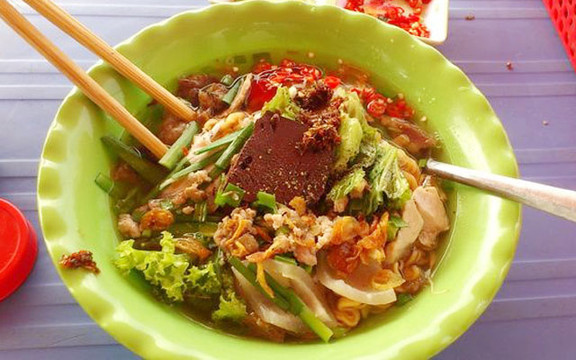 Mì Xương Bò - Mạc Công Du