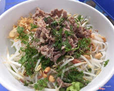 bún bò Nam bộ