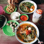 Bánh canh hà ly vừa ngon lại rẻ. Giá cả bình dân. 👍