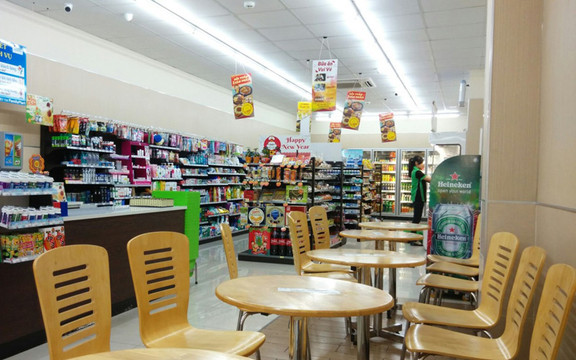 FamilyMart - Hai Bà Trưng