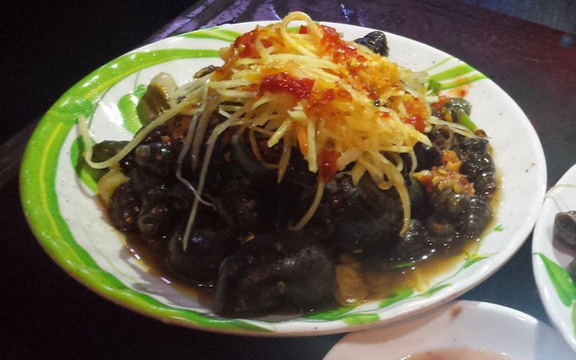 Quán Bé - Ốc Hút & Trứng Lộn