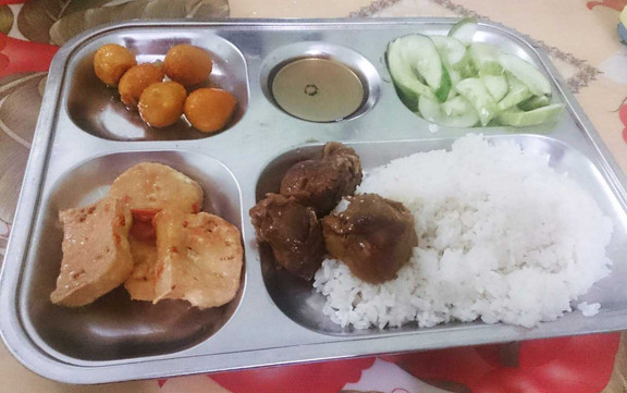 Cơm Bình Dân - Phú Đô