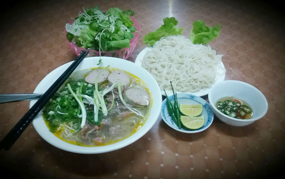 Quán Phượng - Bún Bò Đò Trai & Bún Đen Đức Thọ