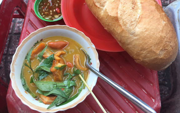 Bánh Mì Phá Lấu