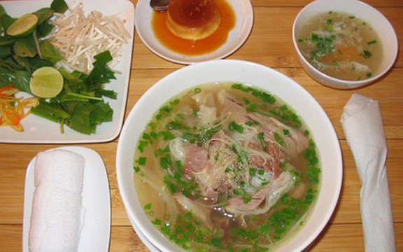 Quốc Tuấn - Phở Bò Nam Định