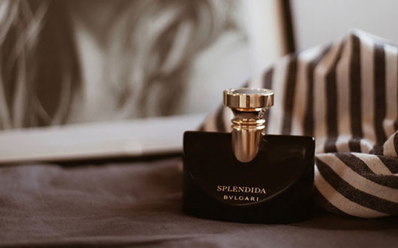 Thế Giới Nước Hoa - Quang Trung