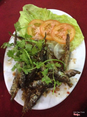 Cá trứng chiên nước mắm
