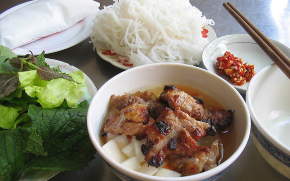 Bún Chả Gốc Đề - 90 Lạc Trung