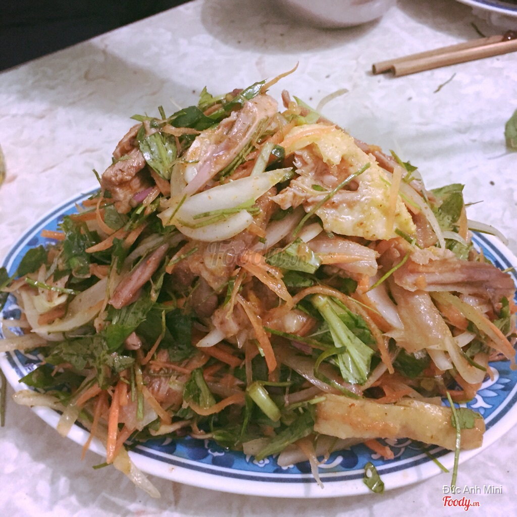 Nộm vịt - Quán vịt ngon Ông Sần