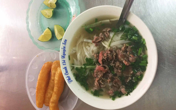 Phở Oanh - Nguyễn Sơn