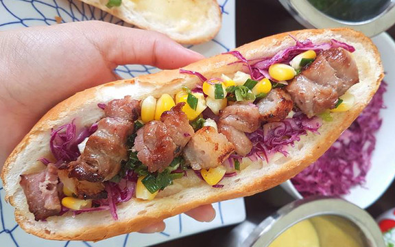 Bánh Mì Cô Nga