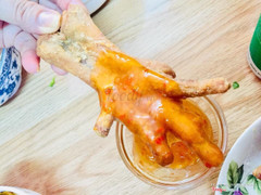 Chân gà chiên giòn 4,5 cặp giá 100K (400g)
