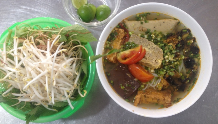 Bún Riêu Bình Dân - Trần Hưng Đạo