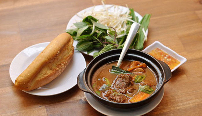 Cô Lan - Bún Bò & Bò Kho