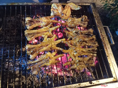 Chân gà nướng muối ớt ở đây giòn cay bá chấy 😘😘😘