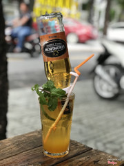 BIA ÚP NGƯỢC STRONGBOW TÁO