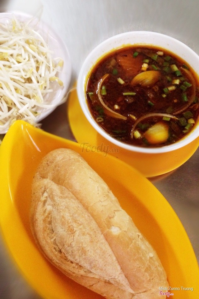 Bánh mì bò kho