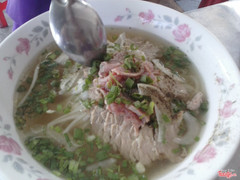 phở tái 30k