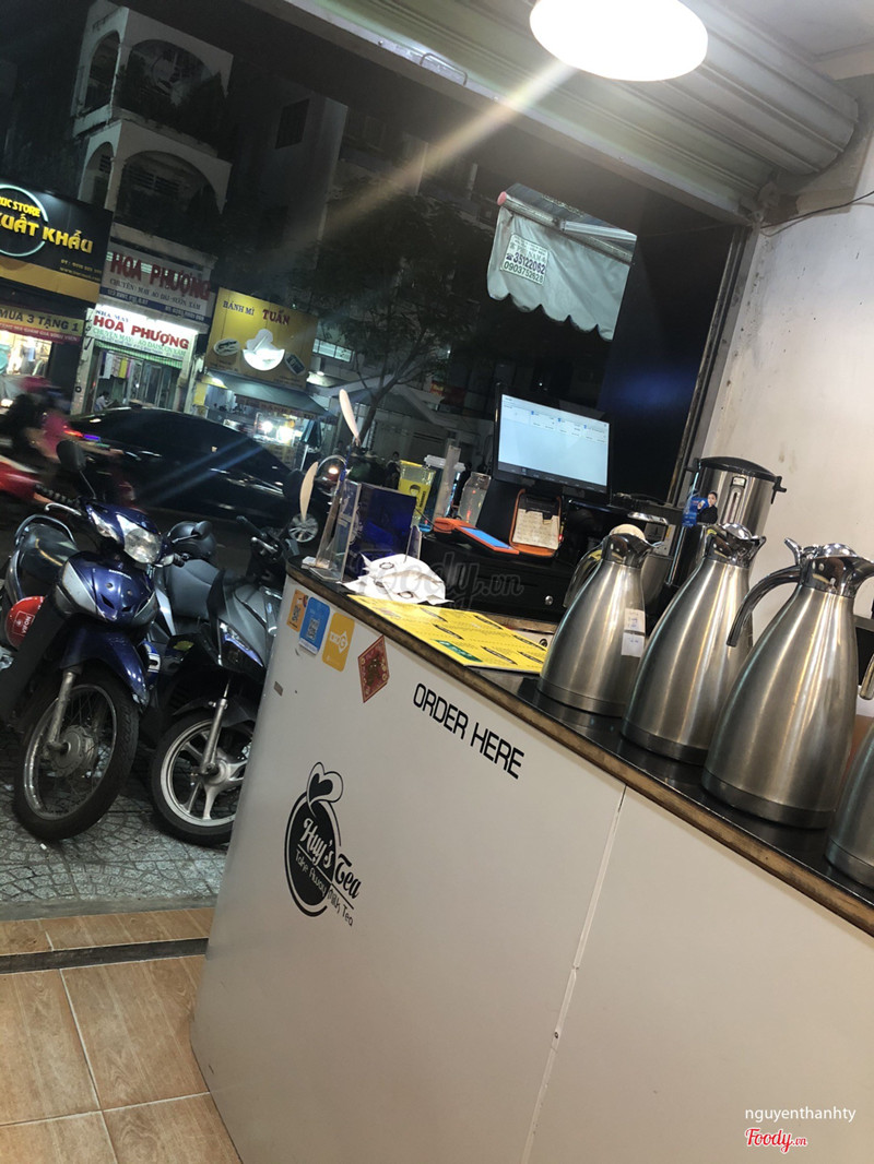 Quan sát thấy vệ sinh có vẻ chưa đamr bảo. Với lại khong có bảo vệ. Mình phải ngồi ngoài trông xe