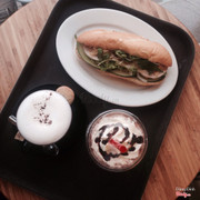 bánh mì thập cẩm & coffe 