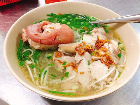 Ngoại SuMo - Bò Kho, Mì Xào & Nui Xào