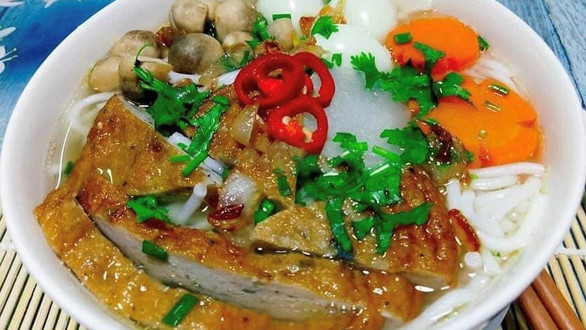 Bánh Canh Cá Lóc Huế - 328 Nguyễn Duy Hiệu