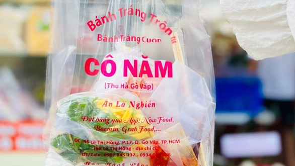 Cô Năm - Bánh Tráng Trộn - Điện Biên Phủ