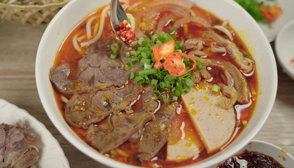 Bún bò huế - 25 Ngô Mây