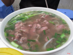 Phở bò tái