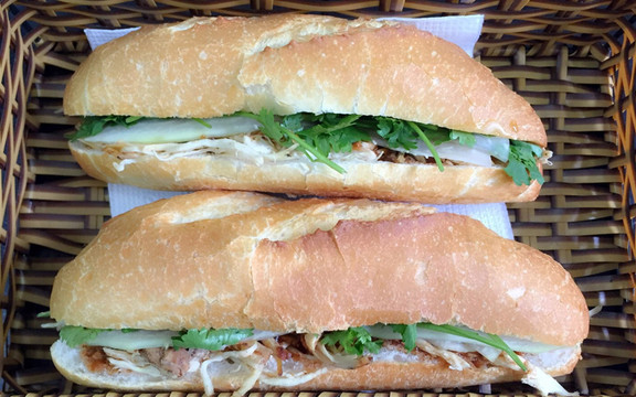 Bánh Mì Mỹ Lệ