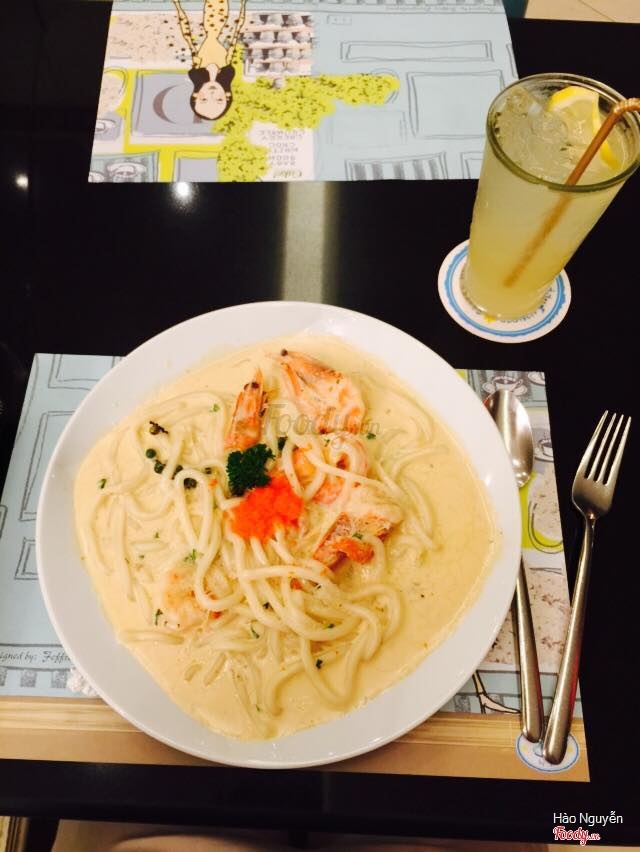 shrimps pasta with cream sauce