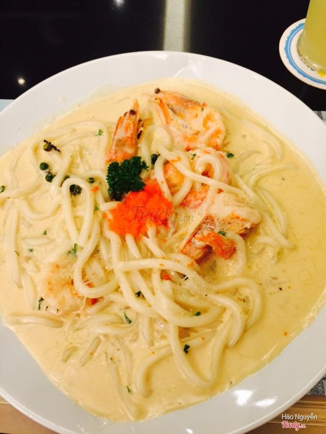 shrimps pasta with cream sauce